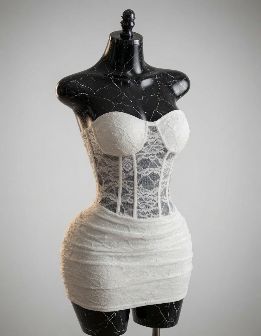 Vestido Corto de Encaje Blanco