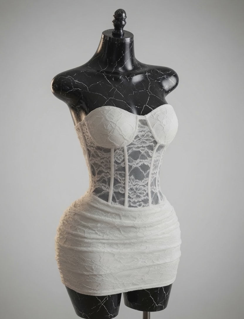 Vestido Corto de Encaje Blanco